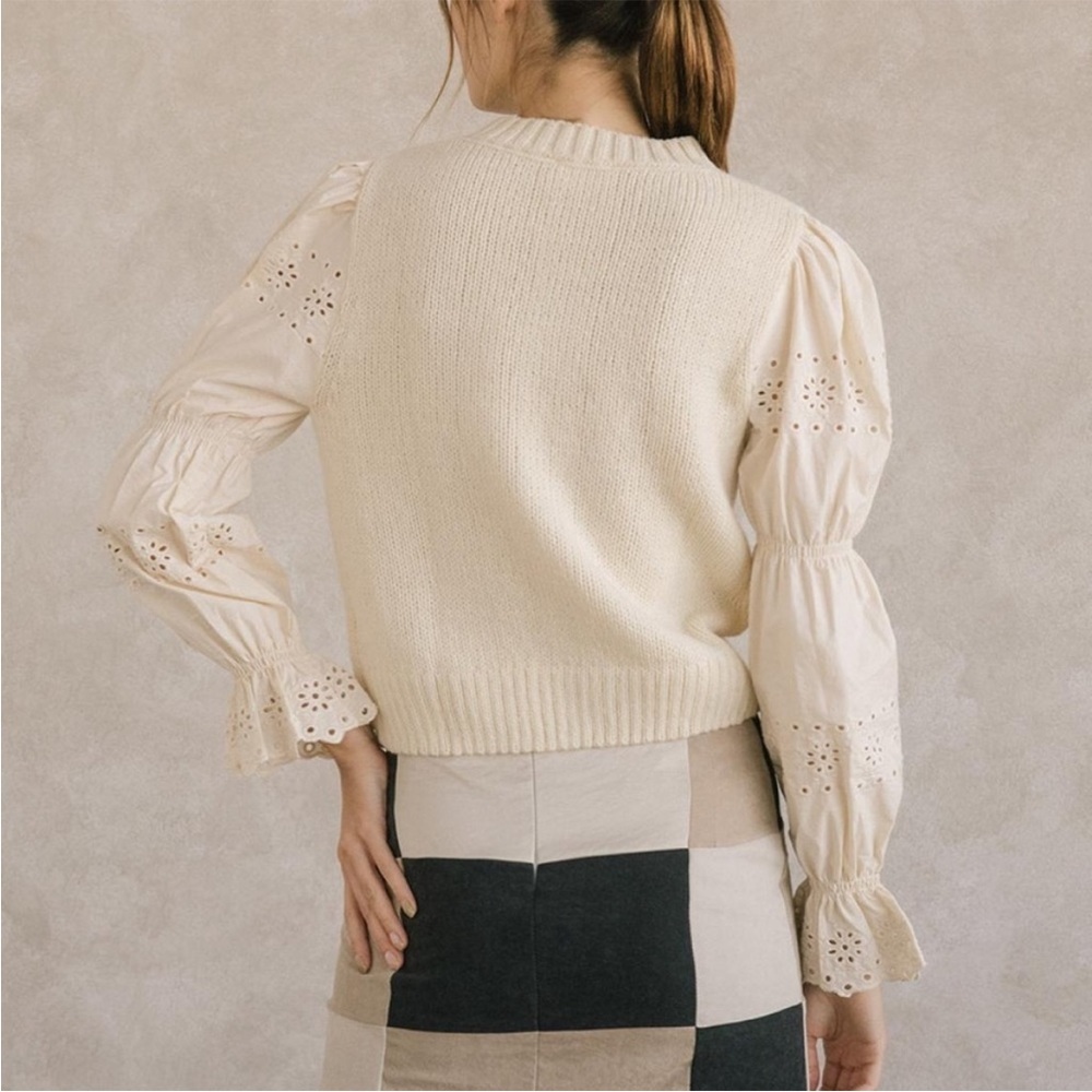 Storia Cream Medium Crew Neck Sweater with Eyelet Sleeves - Picture 2 of 8